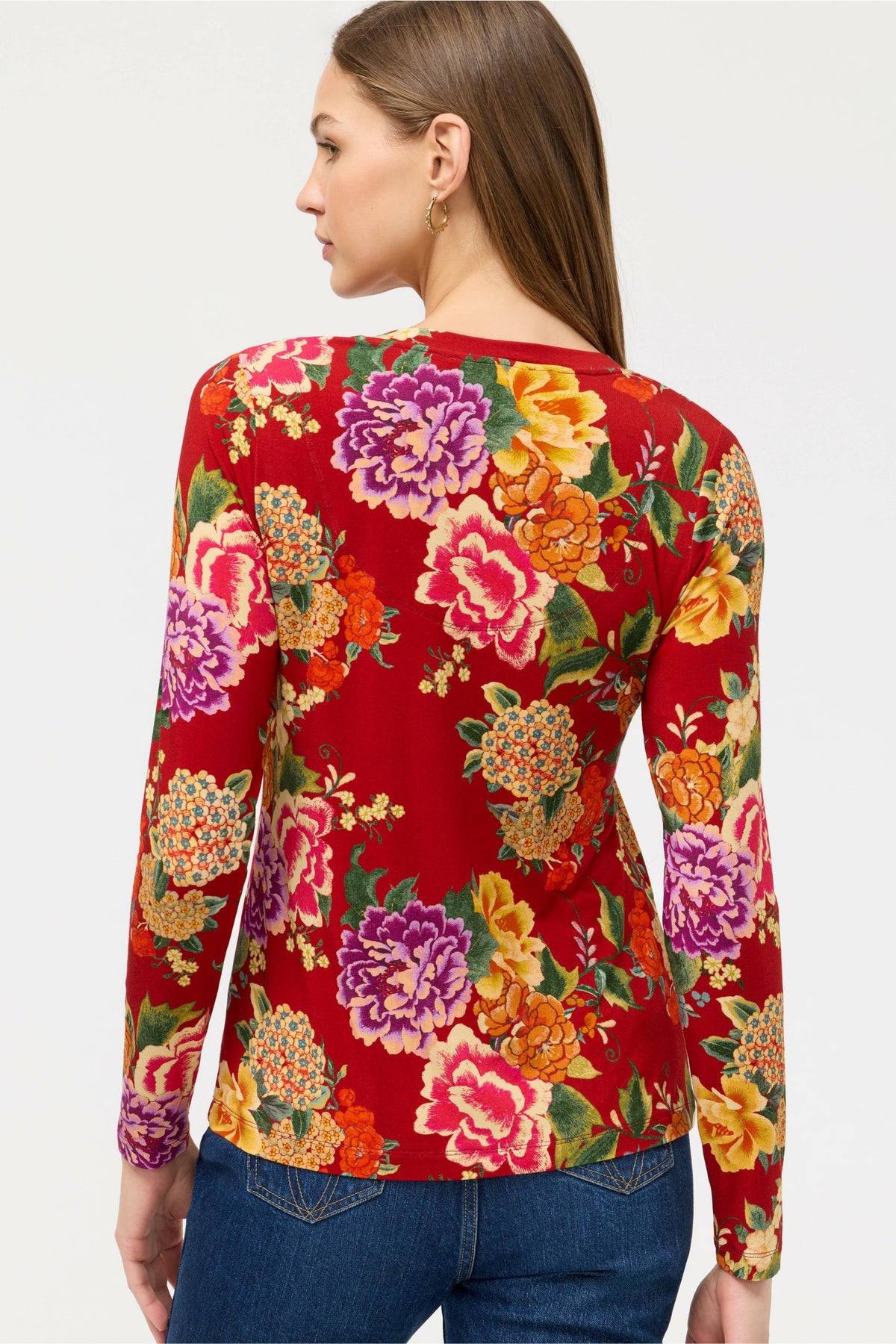 THE JANIE FAVORITE LONG SLEEVE V-NECK FITTED TEE - Johnny Was Signature