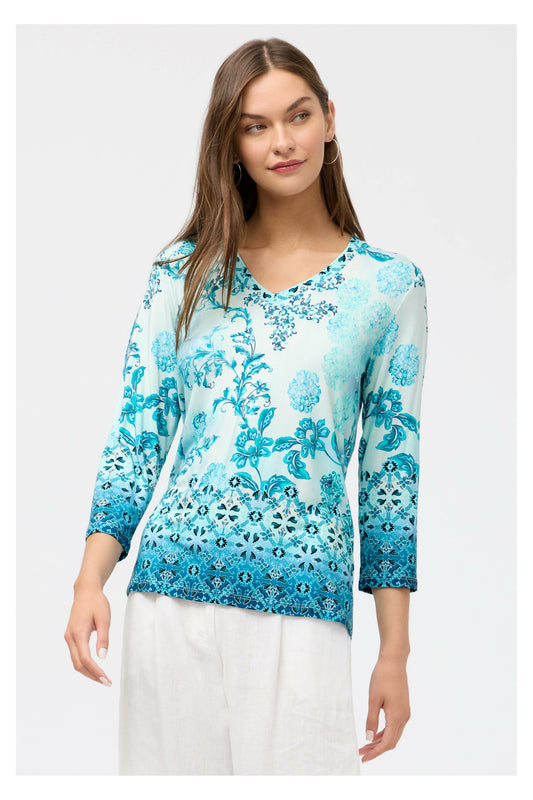 THE JANIE FAVORITE 3/4 SLEEVE V-NECK TEE - Johnny Was Featured